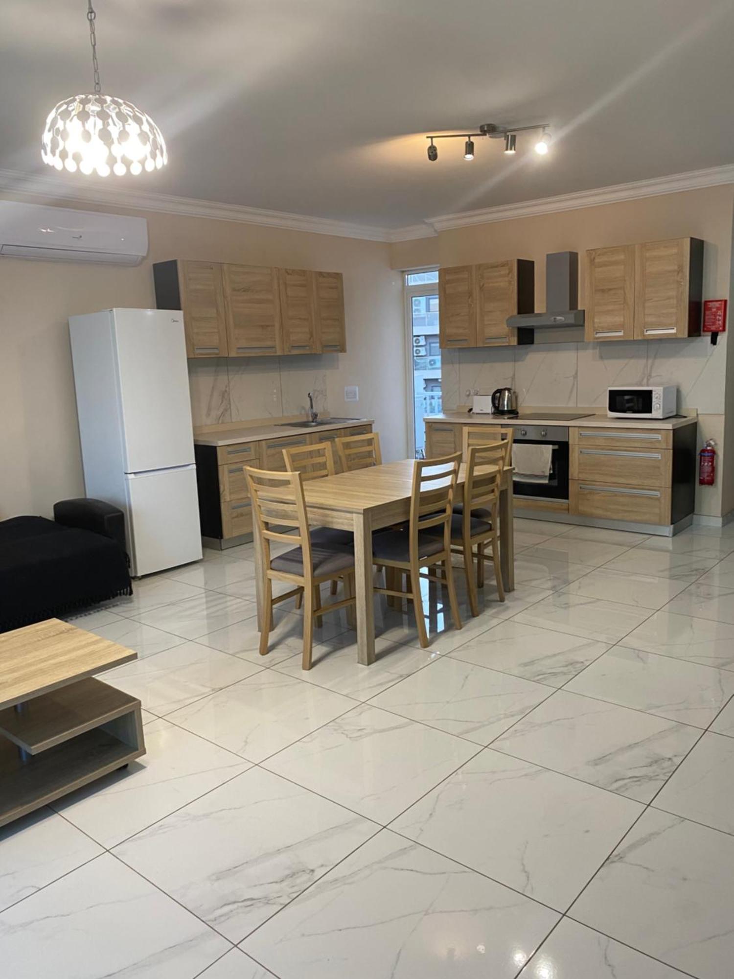 Sunrise Bay Apartments - Frontline Sea Views Сейнт Полс Бей Екстериор снимка