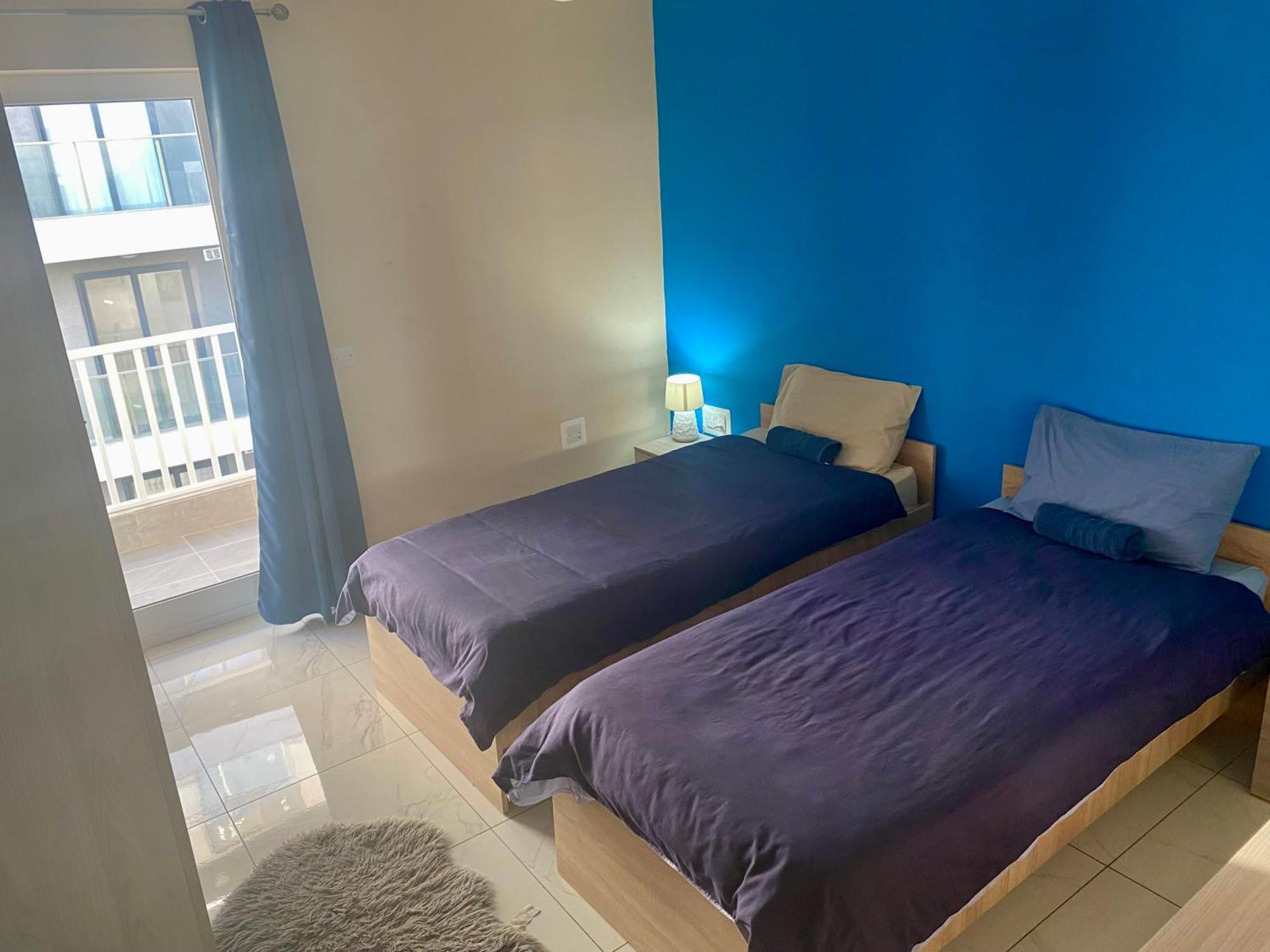 Sunrise Bay Apartments - Frontline Sea Views Сейнт Полс Бей Екстериор снимка