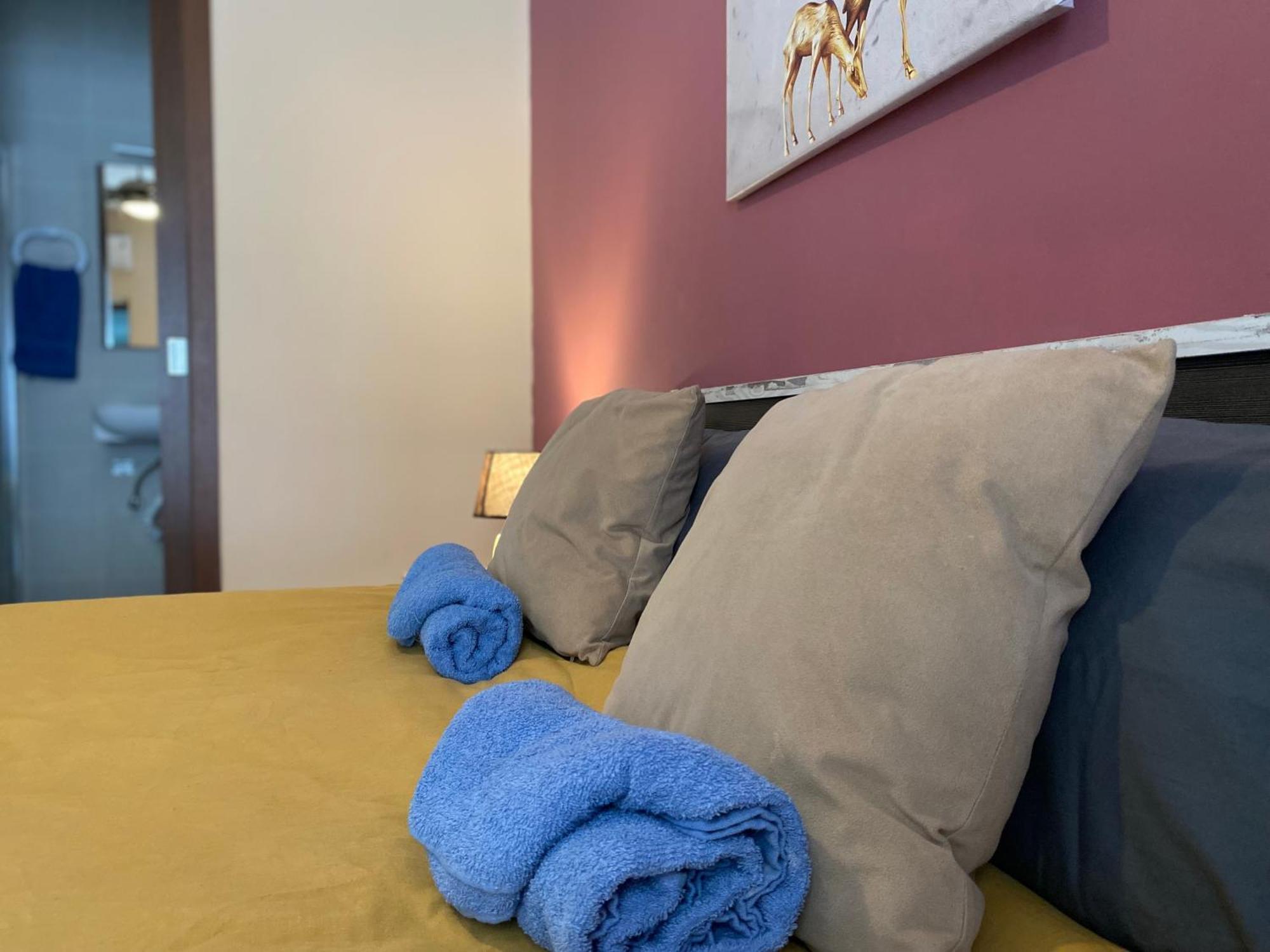 Sunrise Bay Apartments - Frontline Sea Views Сейнт Полс Бей Екстериор снимка
