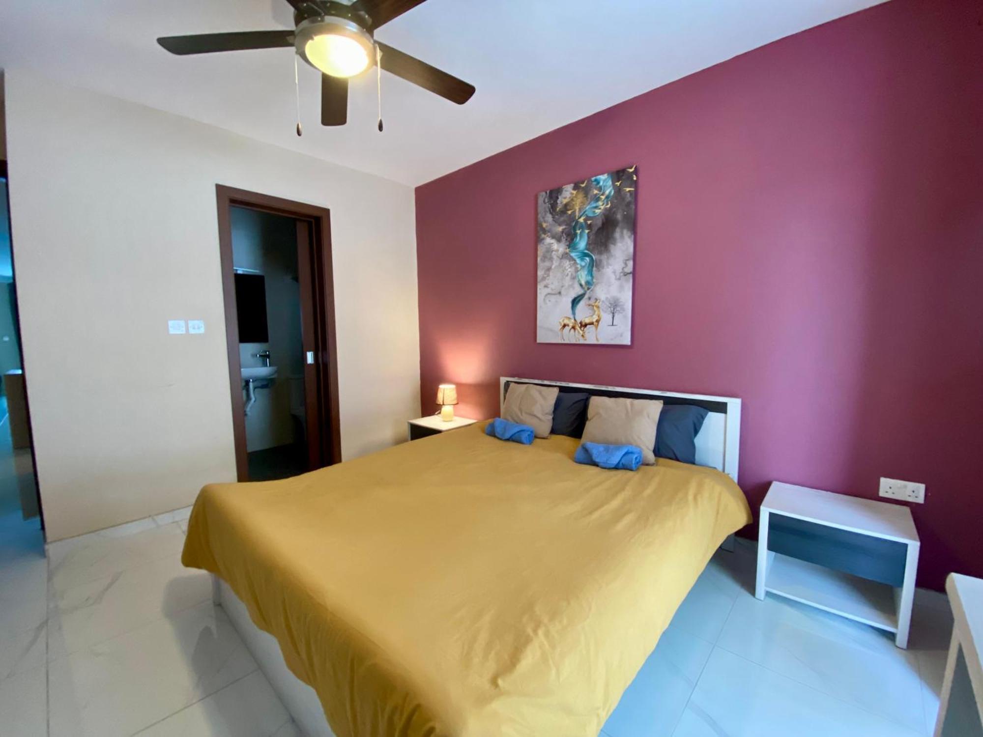 Sunrise Bay Apartments - Frontline Sea Views Сейнт Полс Бей Екстериор снимка